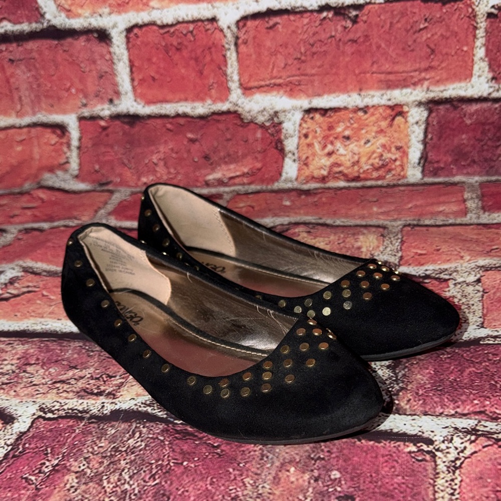Bongo Black Studded Ballet Flats – Women’s Size 7.5